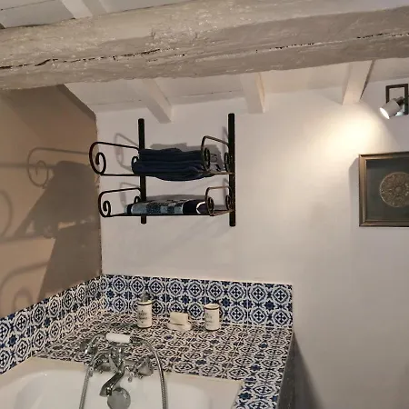 Le Logis Du Castel Bed and breakfast